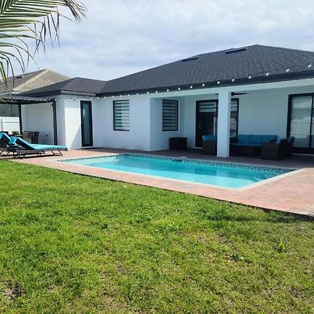 Casa Sevilla, Heated Pool, Sleeps 9, 4B3B Cape Coral Extérieur photo
