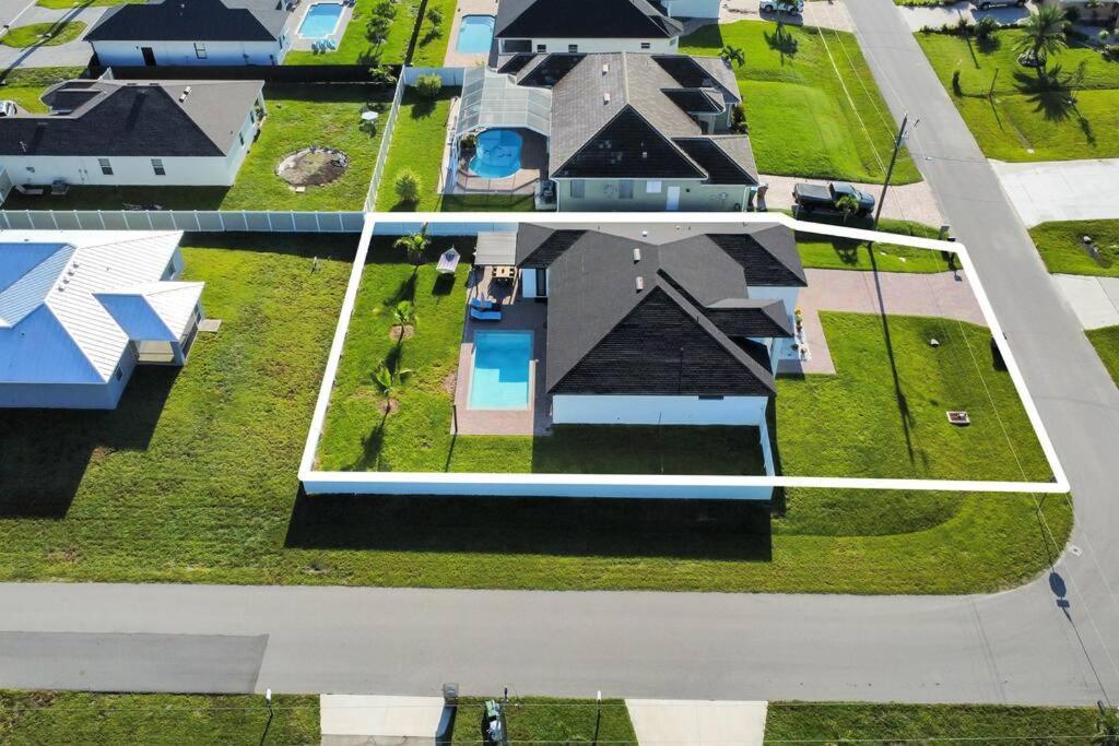 Casa Sevilla, Heated Pool, Sleeps 9, 4B3B Cape Coral Extérieur photo