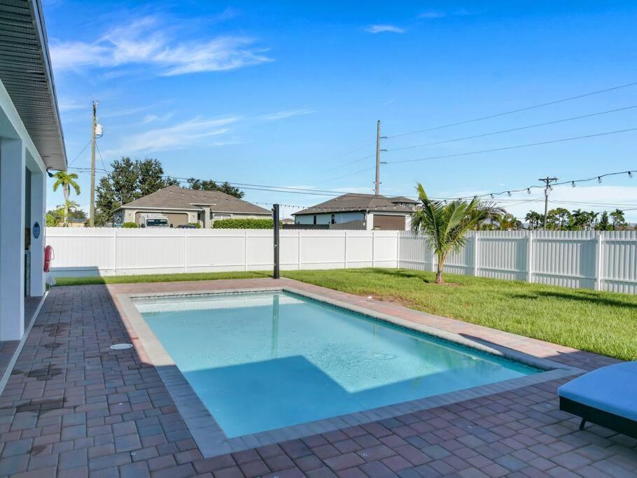Casa Sevilla, Heated Pool, Sleeps 9, 4B3B Cape Coral Extérieur photo
