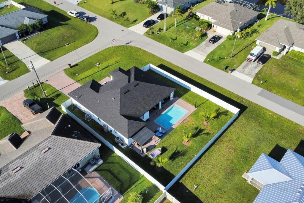 Casa Sevilla, Heated Pool, Sleeps 9, 4B3B Cape Coral Extérieur photo