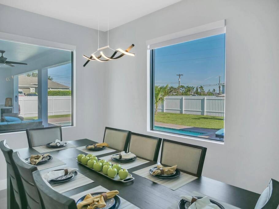 Casa Sevilla, Heated Pool, Sleeps 9, 4B3B Cape Coral Extérieur photo