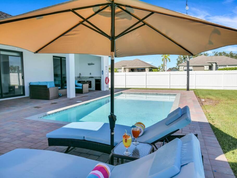 Casa Sevilla, Heated Pool, Sleeps 9, 4B3B Cape Coral Extérieur photo