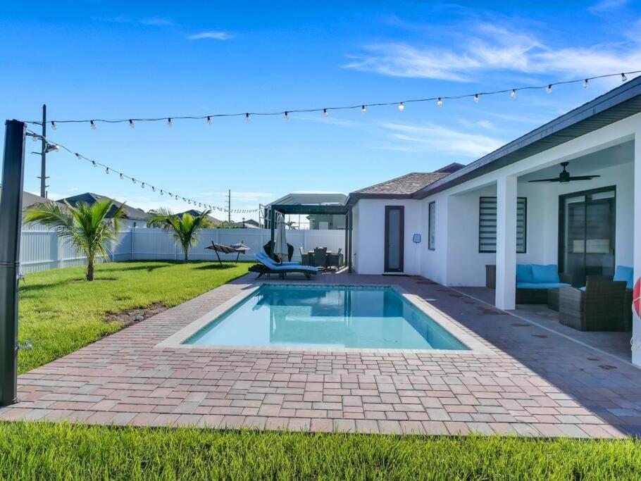 Casa Sevilla, Heated Pool, Sleeps 9, 4B3B Cape Coral Extérieur photo