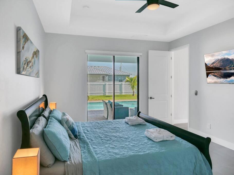 Casa Sevilla, Heated Pool, Sleeps 9, 4B3B Cape Coral Extérieur photo