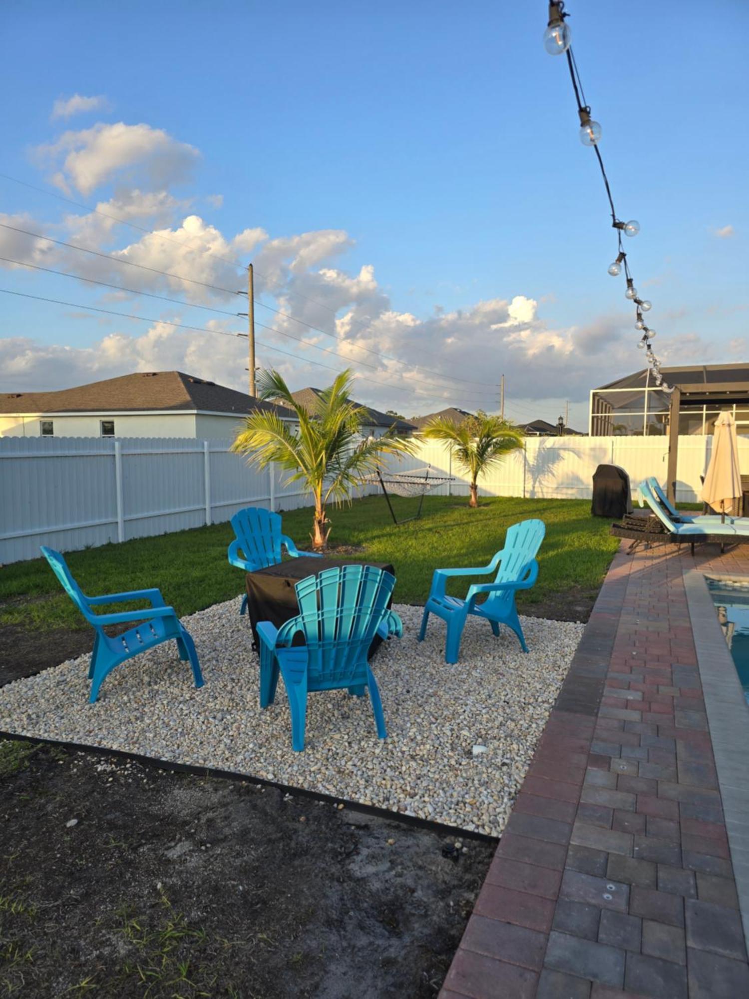 Casa Sevilla, Heated Pool, Sleeps 9, 4B3B Cape Coral Extérieur photo